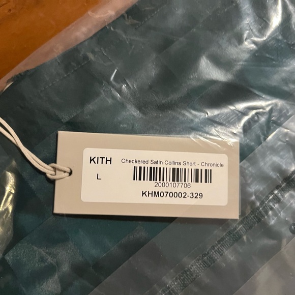 Kith Checkered Satin Collins Short in Chronicle Men’s Size Large Summer 2024. - Picture 7 of 8